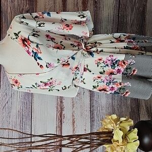 NWOT THREE PINK HEARTS FLORAL ZIP-UP TIE WAIST ROMPER